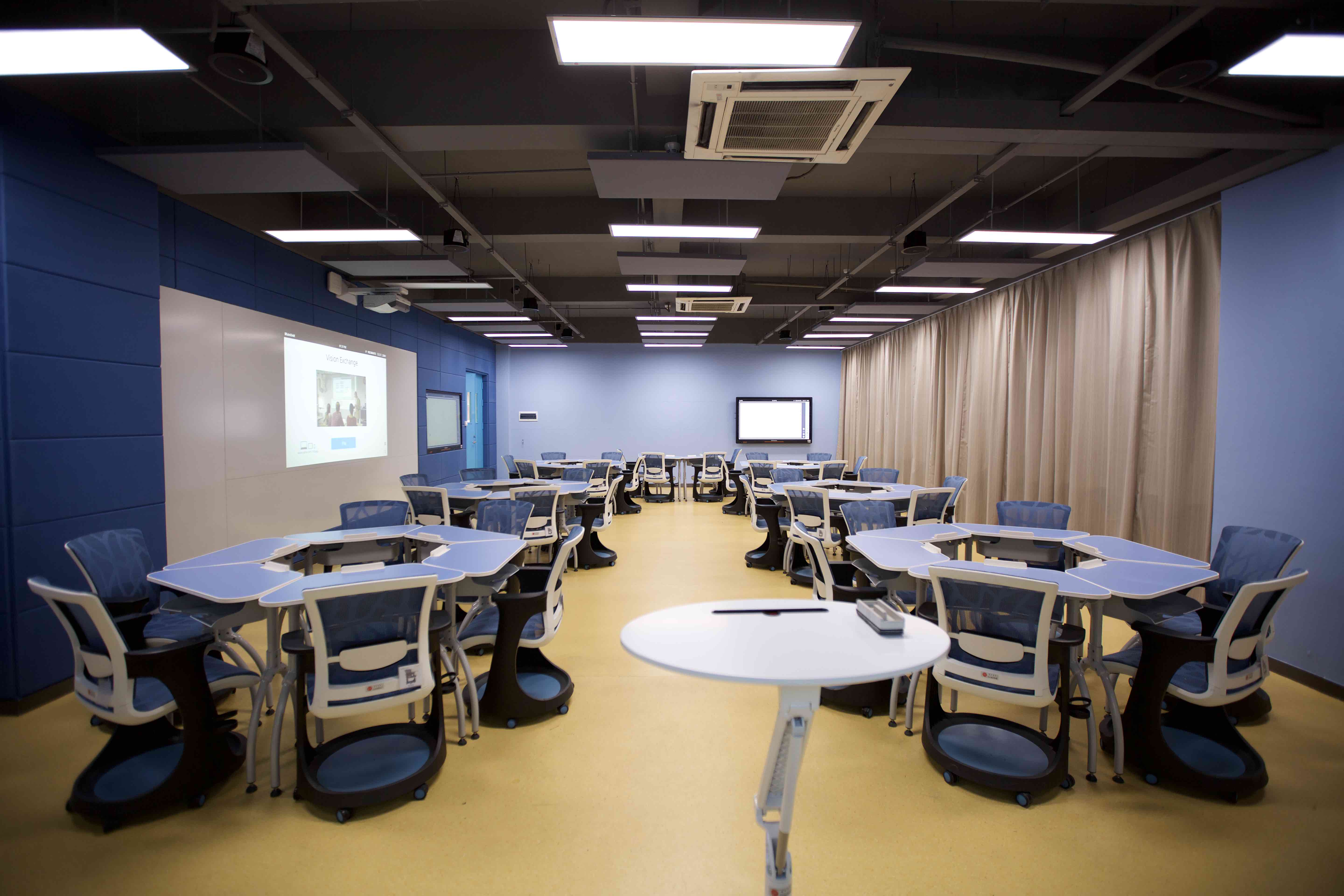 深圳某高校师范学院